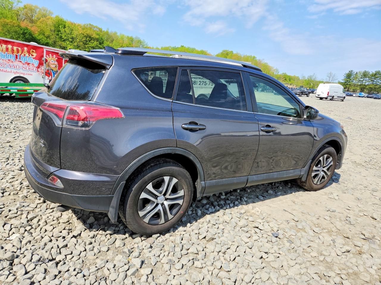 2017 TOYOTA RAV4 LE photo 3