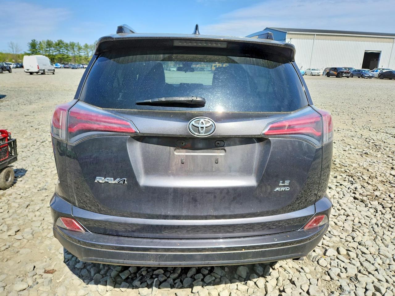 2017 TOYOTA RAV4 LE photo 6