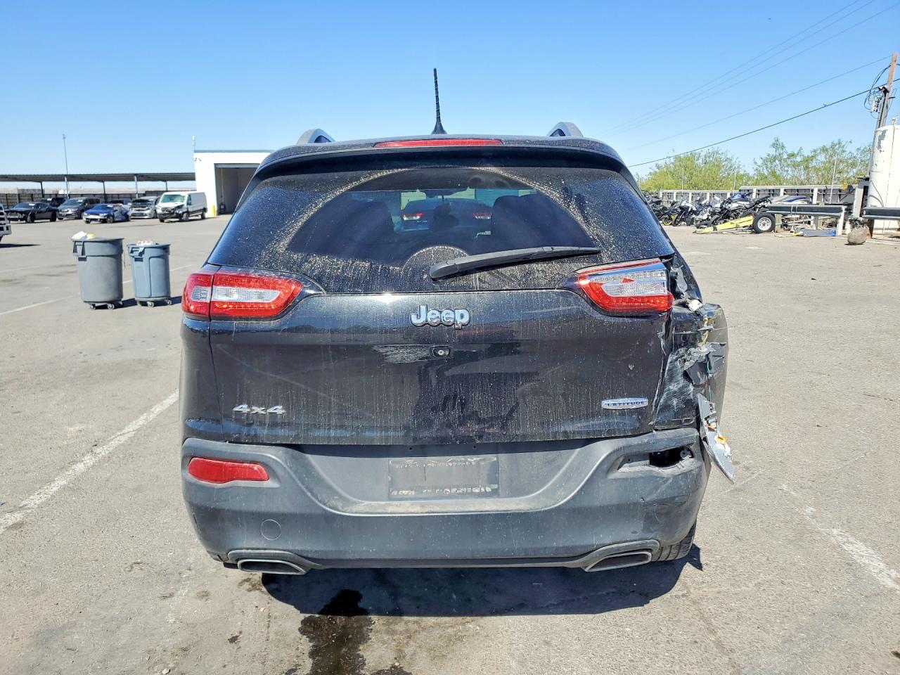 2015 JEEP CHEROKEE LATITUDE photo 11