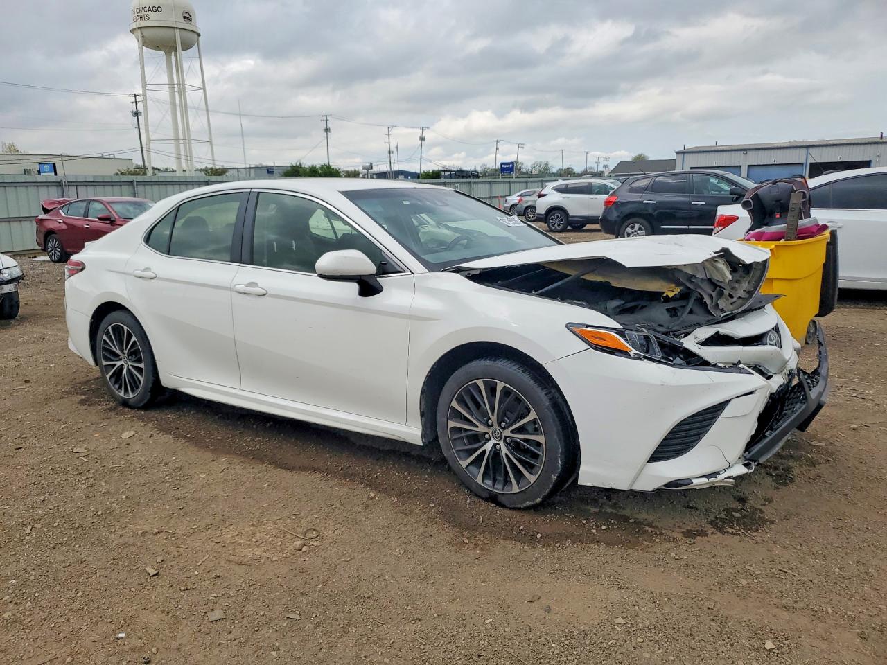 2018 TOYOTA CAMRY SE photo 10