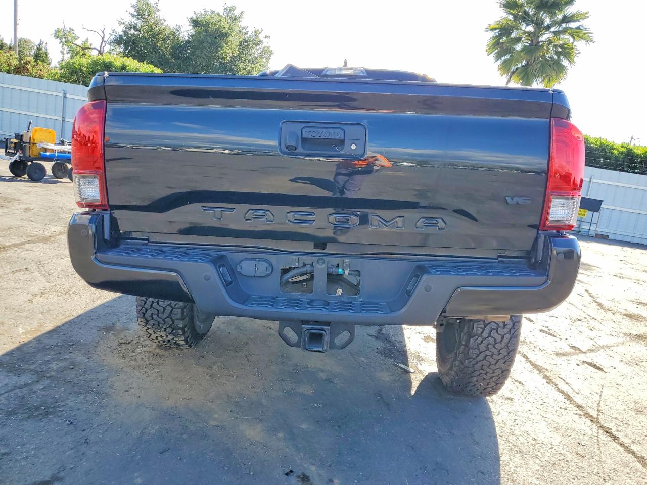 2019 TOYOTA TACOMA TRD SPORT photo 16