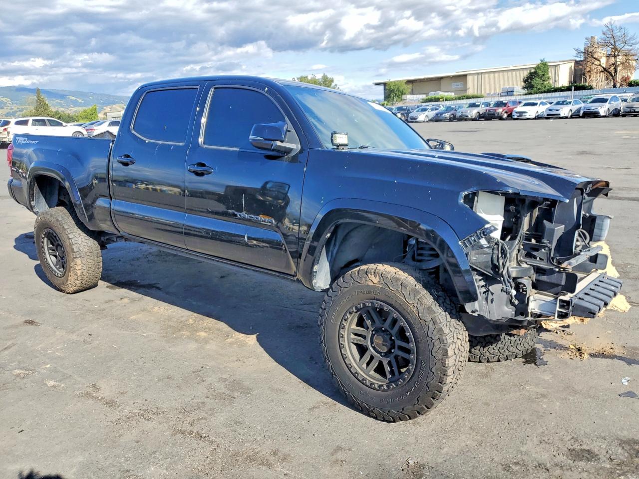 2019 TOYOTA TACOMA TRD SPORT photo 10