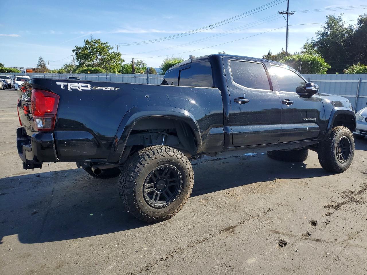 2019 TOYOTA TACOMA TRD SPORT photo 7