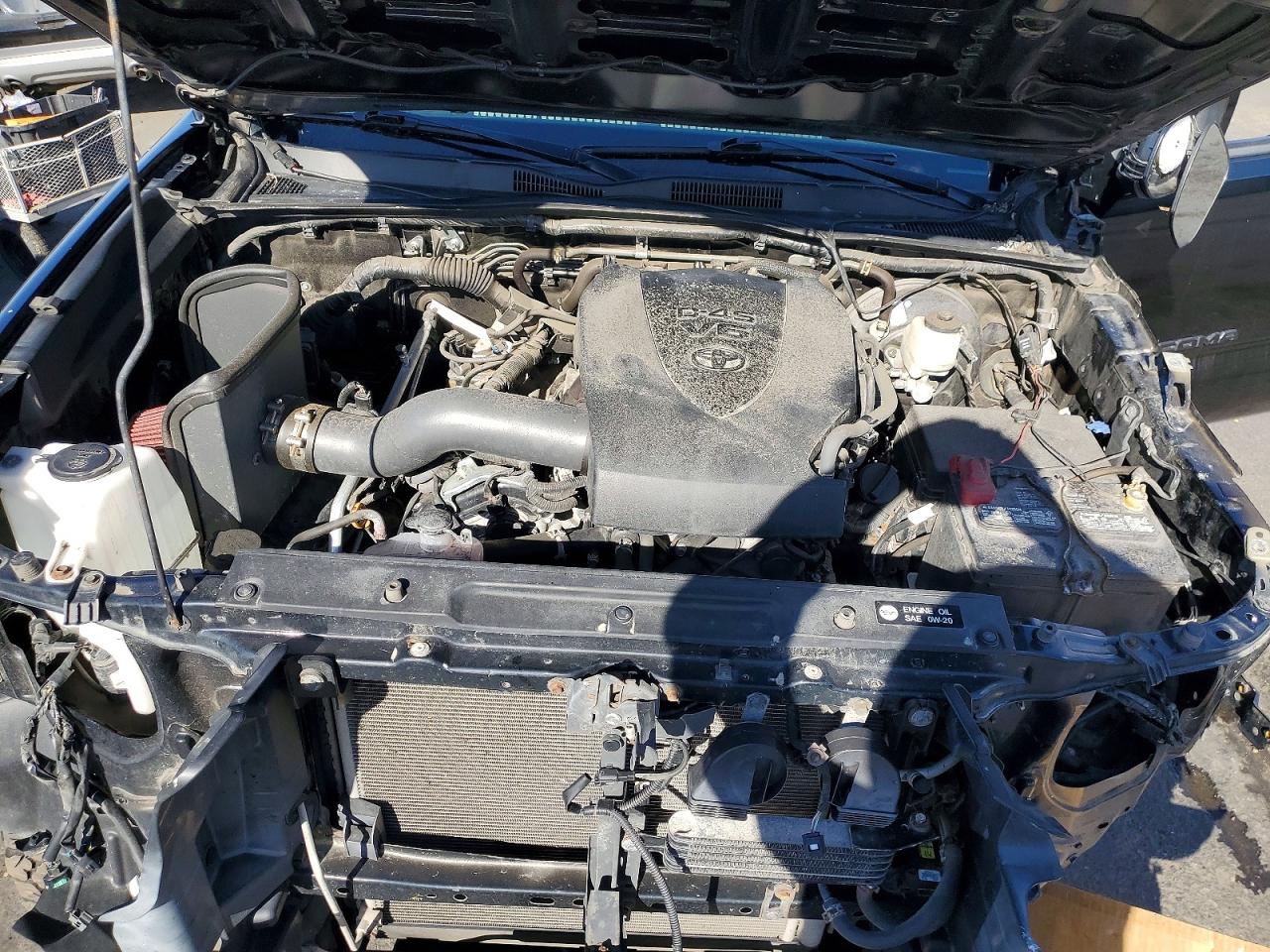 2019 TOYOTA TACOMA TRD SPORT photo 31