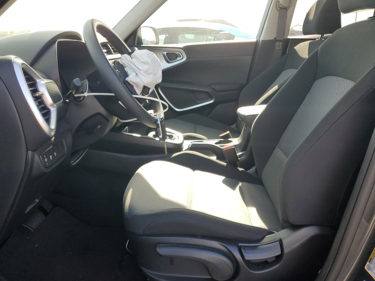 2025 KIA SOUL LX photo 7