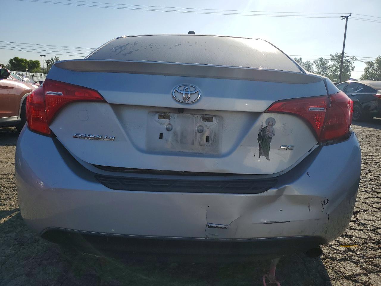 2017 TOYOTA COROLLA SE photo 6