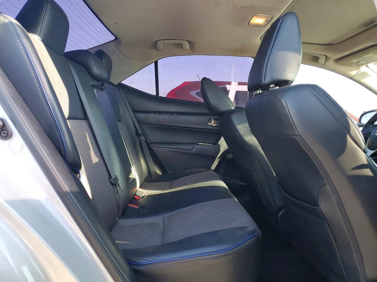 2017 TOYOTA COROLLA SE photo 10