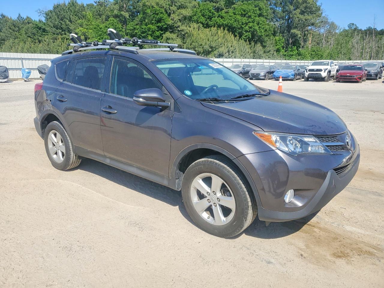 2013 TOYOTA RAV4 XLE photo 10