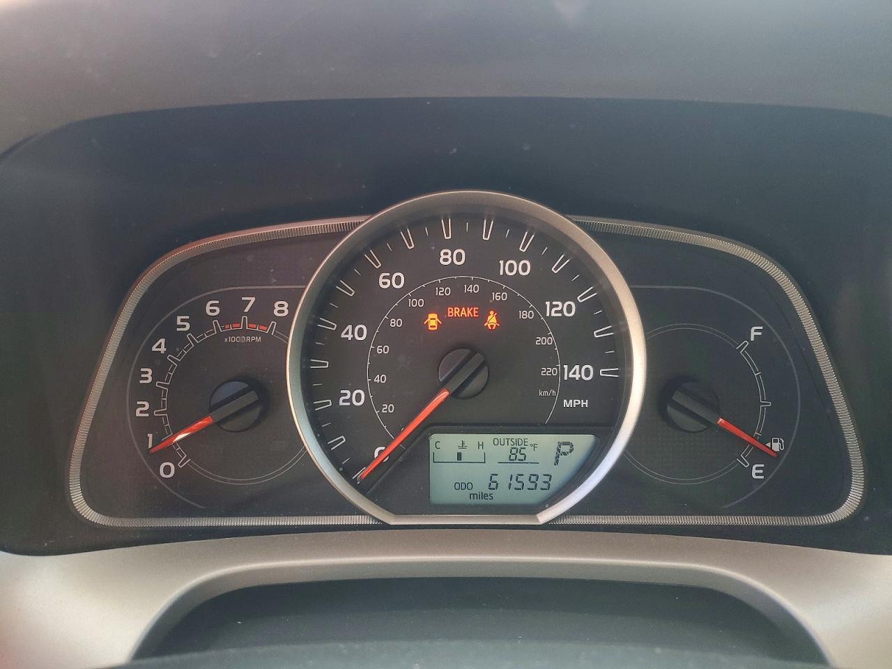2013 TOYOTA RAV4 XLE photo 25