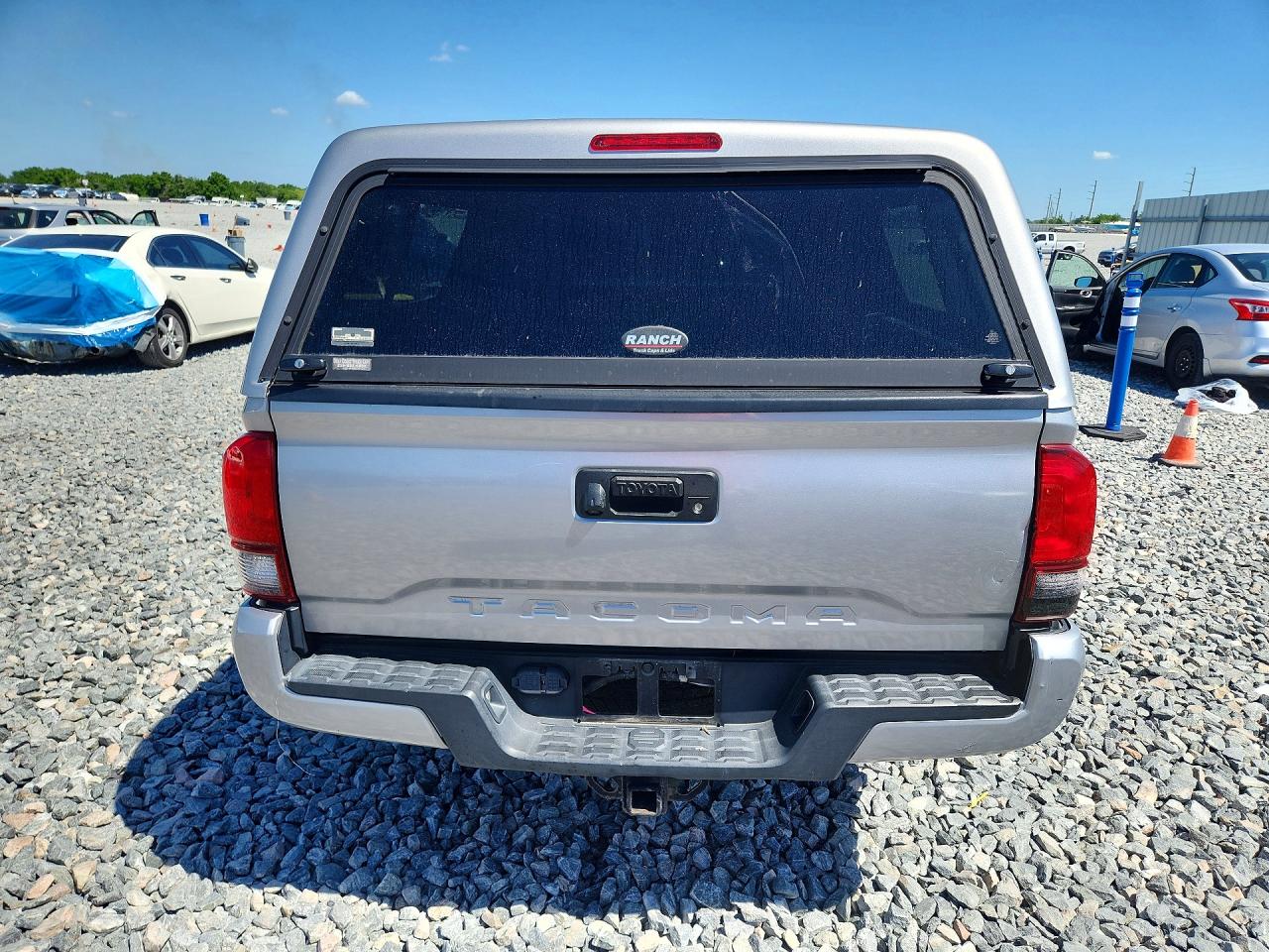 2019 TOYOTA TACOMA TRD SPORT photo 6