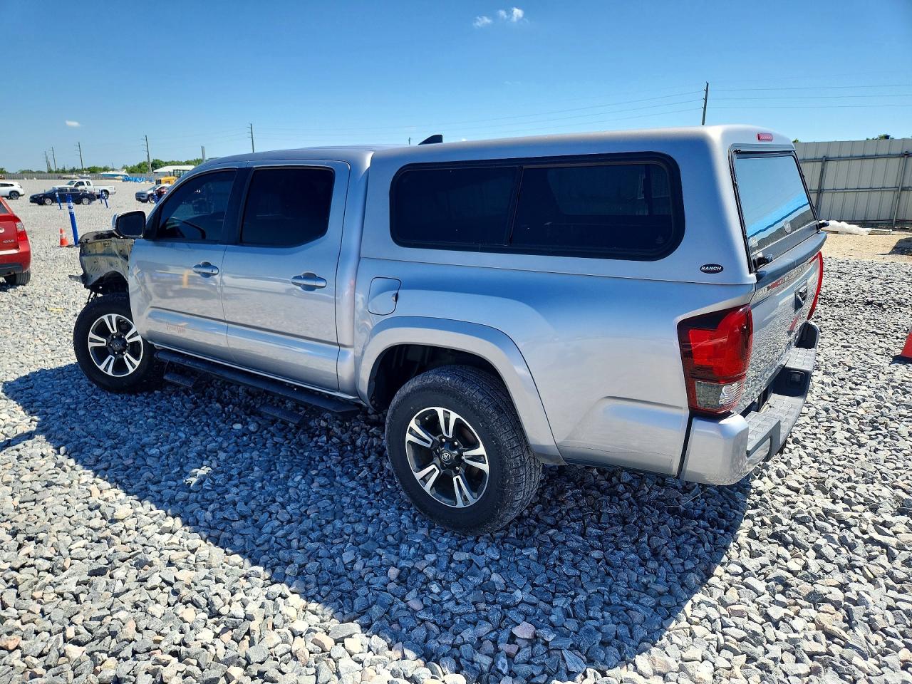 2019 TOYOTA TACOMA TRD SPORT photo 2