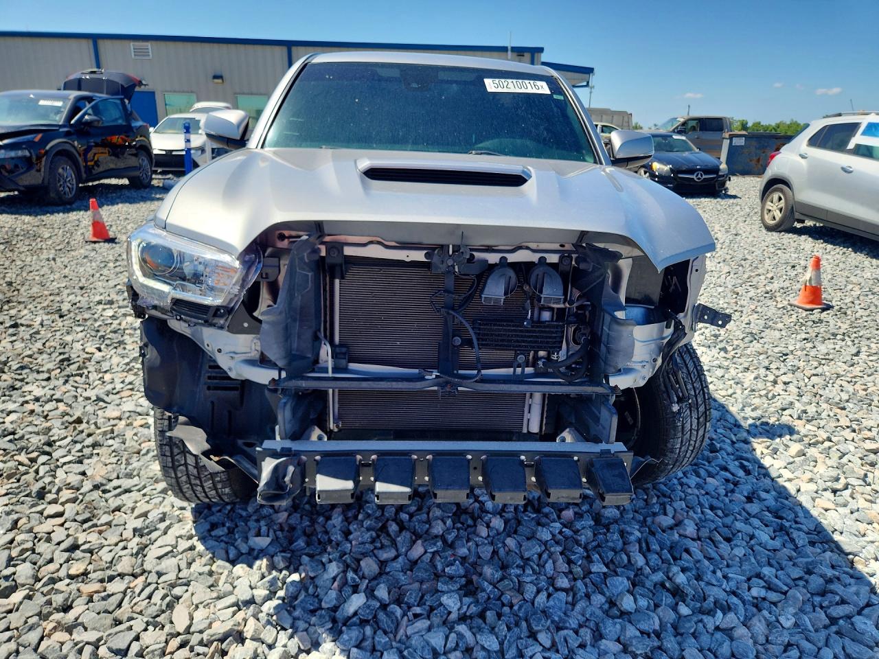 2019 TOYOTA TACOMA TRD SPORT photo 5