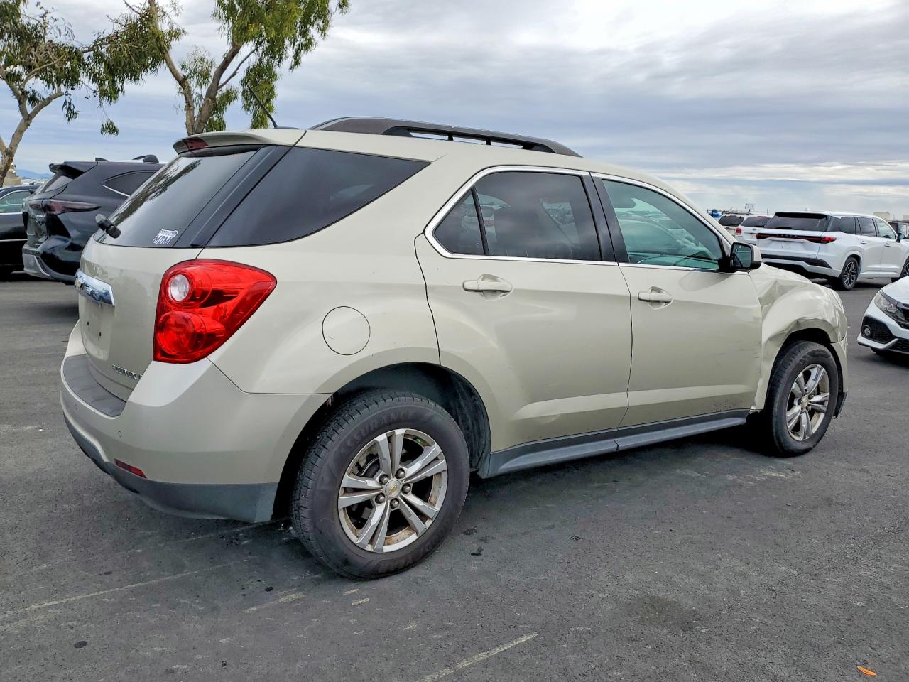 2015 CHEVROLET EQUINOX LT photo 5