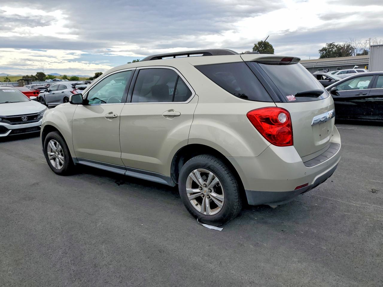 2015 CHEVROLET EQUINOX LT photo 3