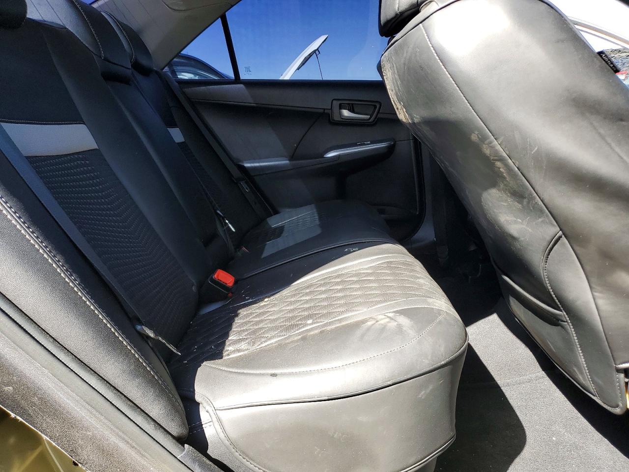 2012 TOYOTA CAMRY SE V6 photo 19