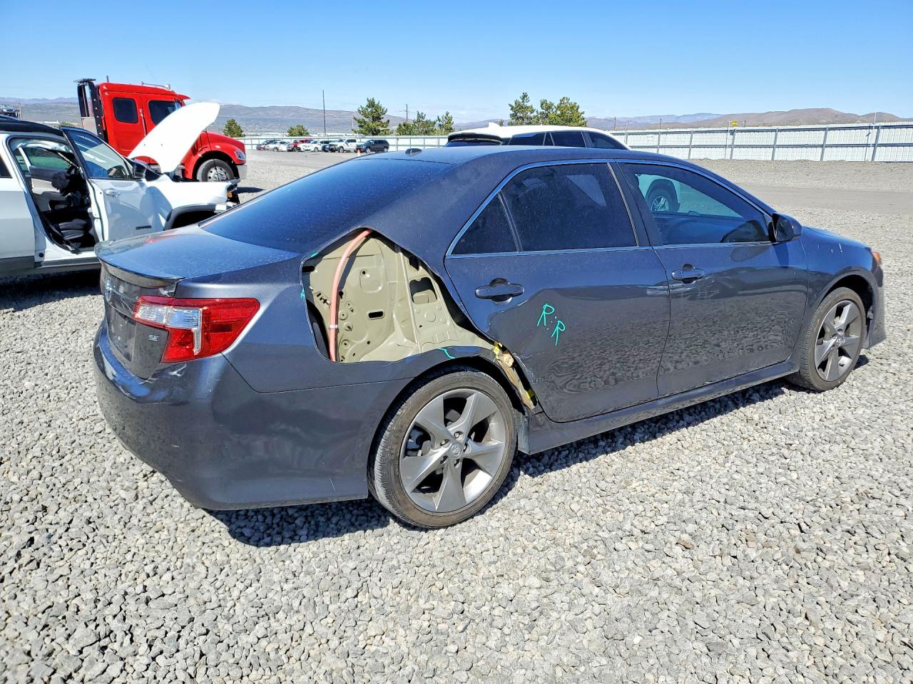 2012 TOYOTA CAMRY SE V6 photo 5
