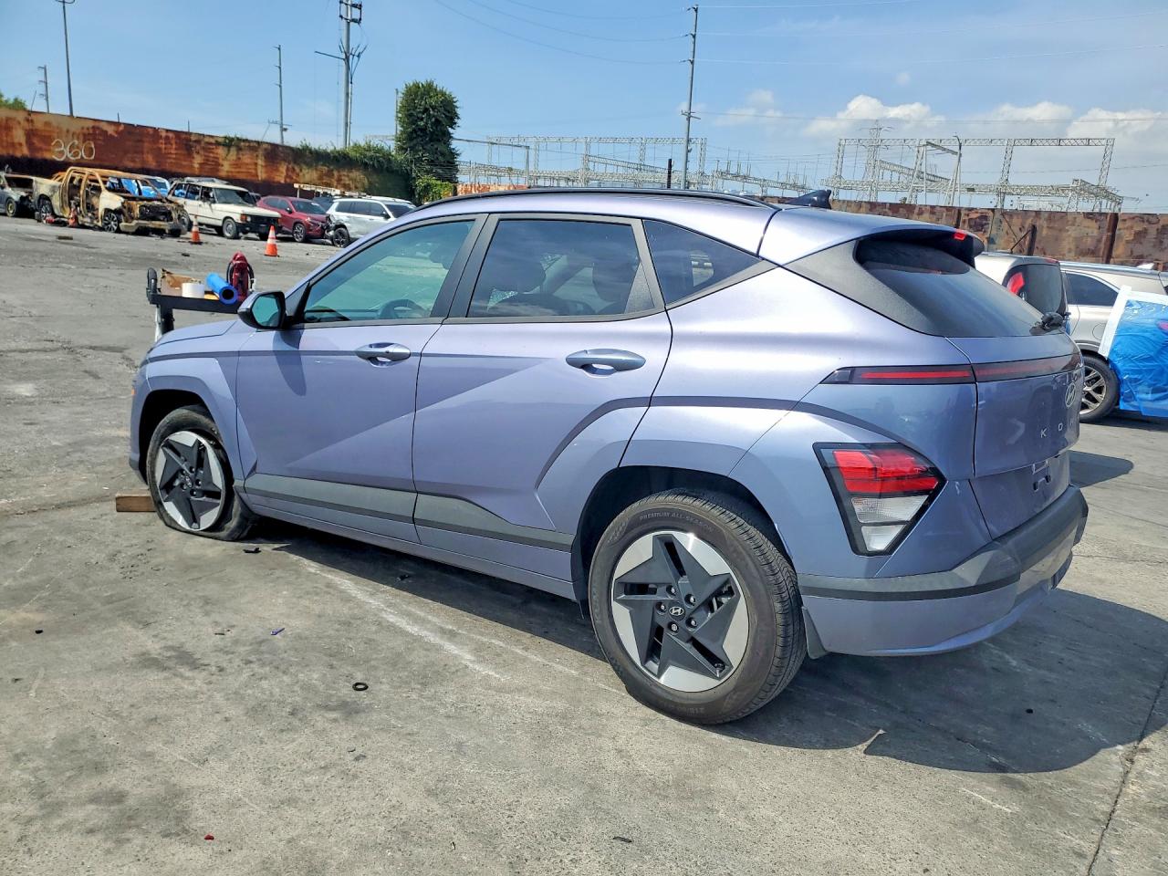 2025 HYUNDAI KONA SEL photo 3
