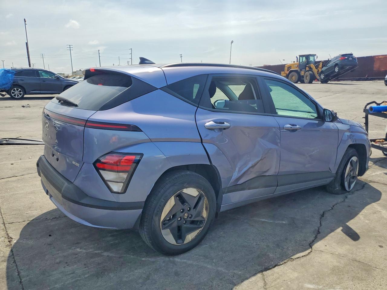 2025 HYUNDAI KONA SEL photo 5