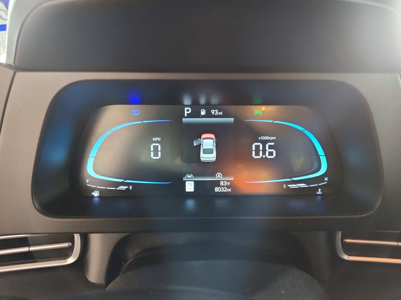 2025 HYUNDAI ELANTRA photo 9