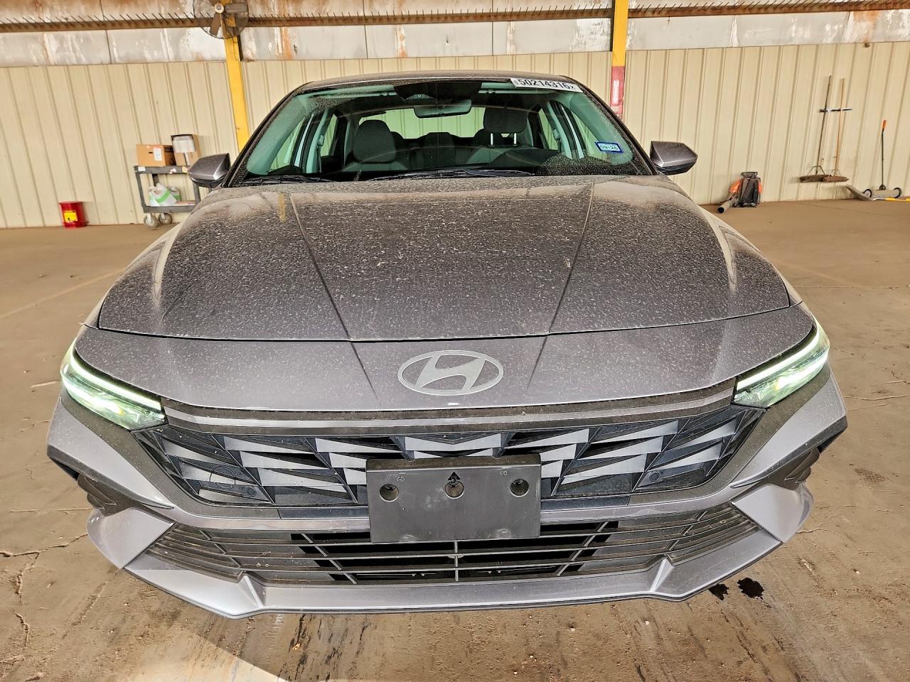 2025 HYUNDAI ELANTRA photo 5