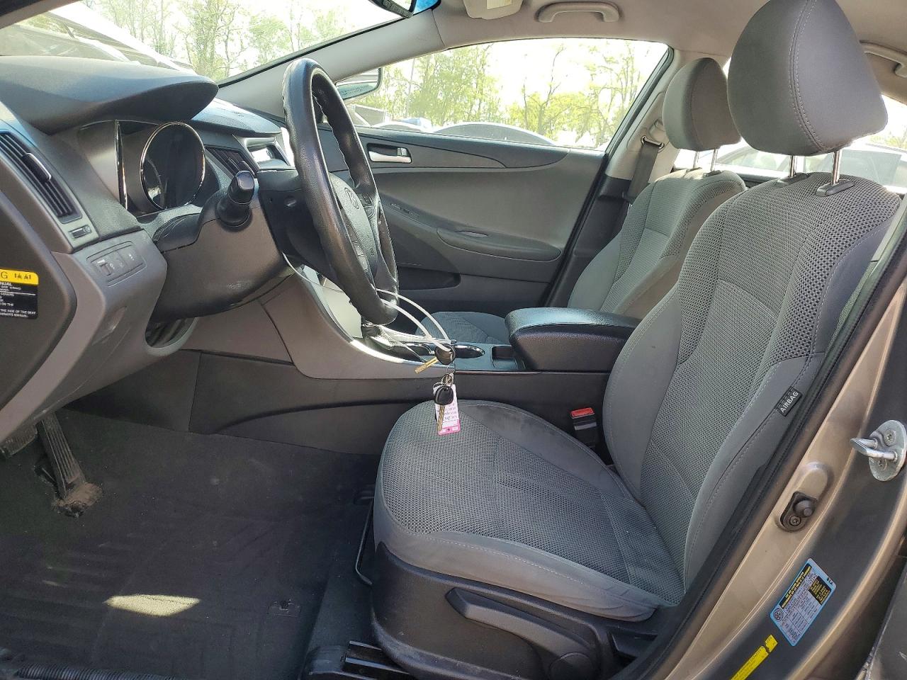 2013 HYUNDAI SONATA GLS photo 19