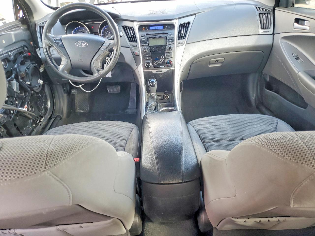 2013 HYUNDAI SONATA GLS photo 22