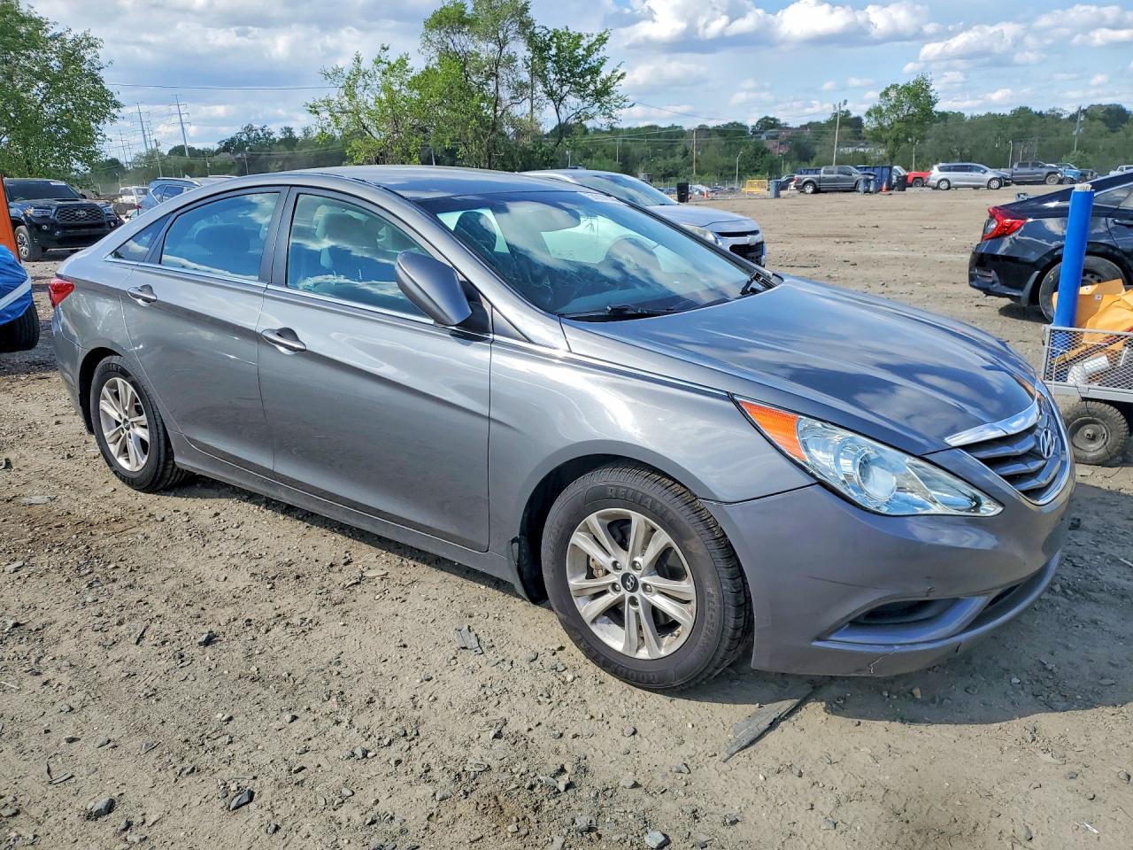 2013 HYUNDAI SONATA GLS photo 10