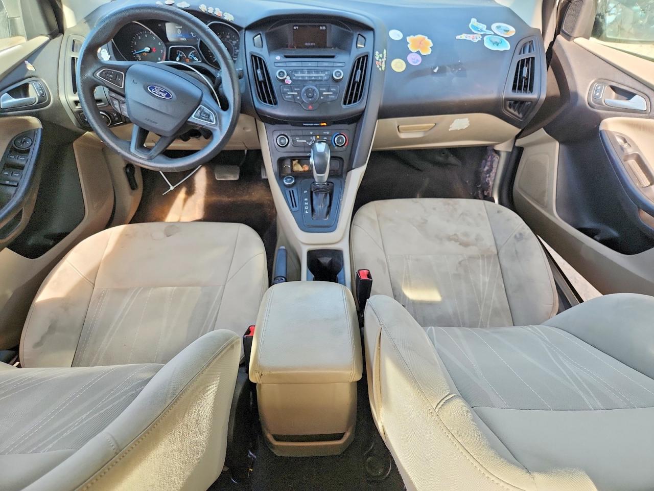 2015 FORD FOCUS SE photo 15