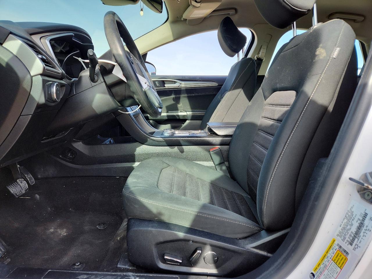 2020 FORD FUSION SE photo 13