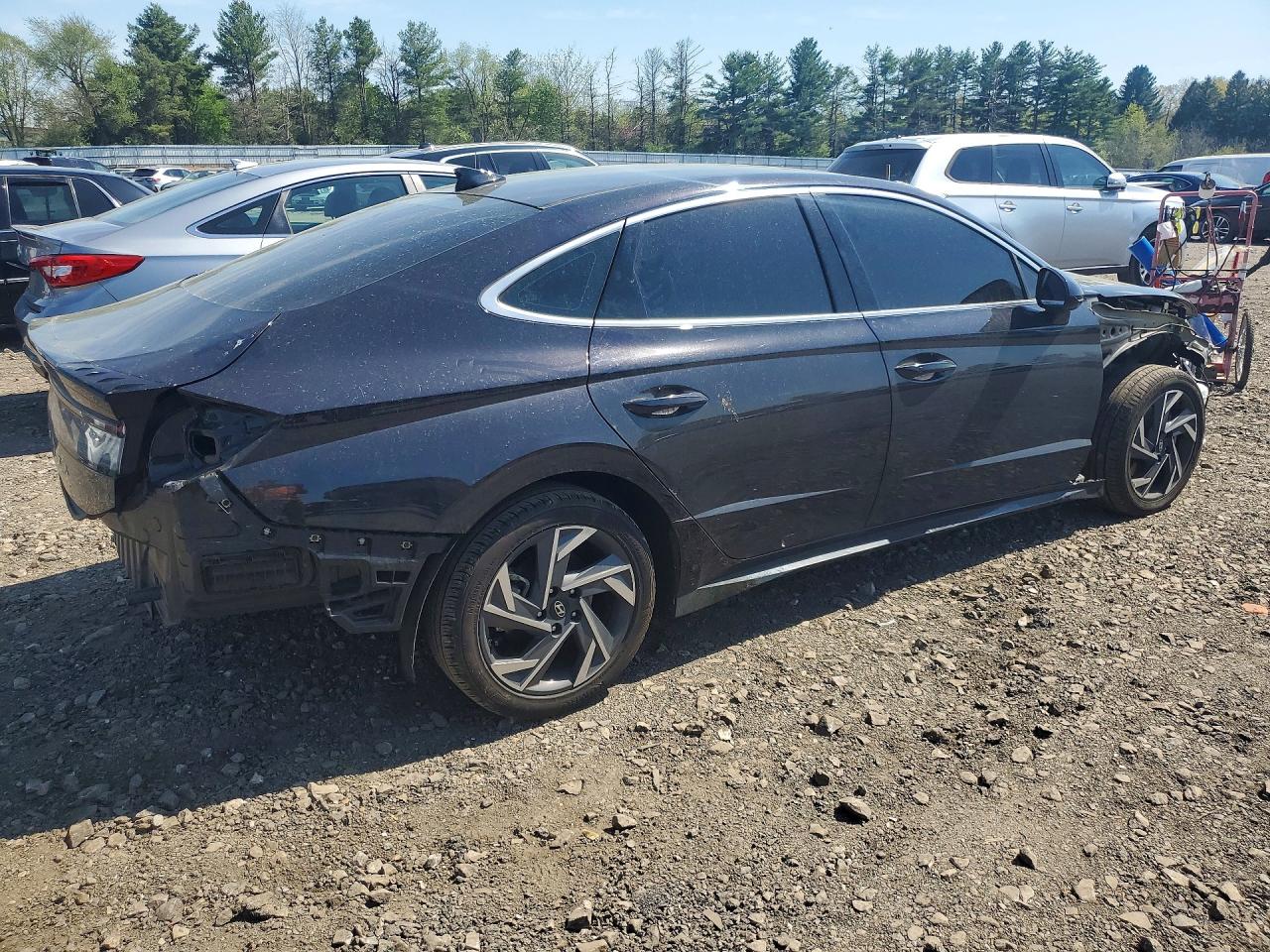 2025 HYUNDAI SONATA SEL photo 3