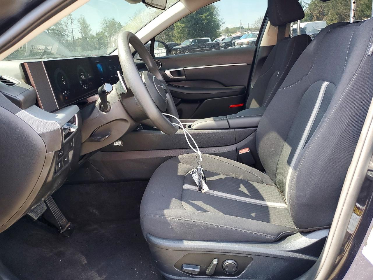 2025 HYUNDAI SONATA SEL photo 7