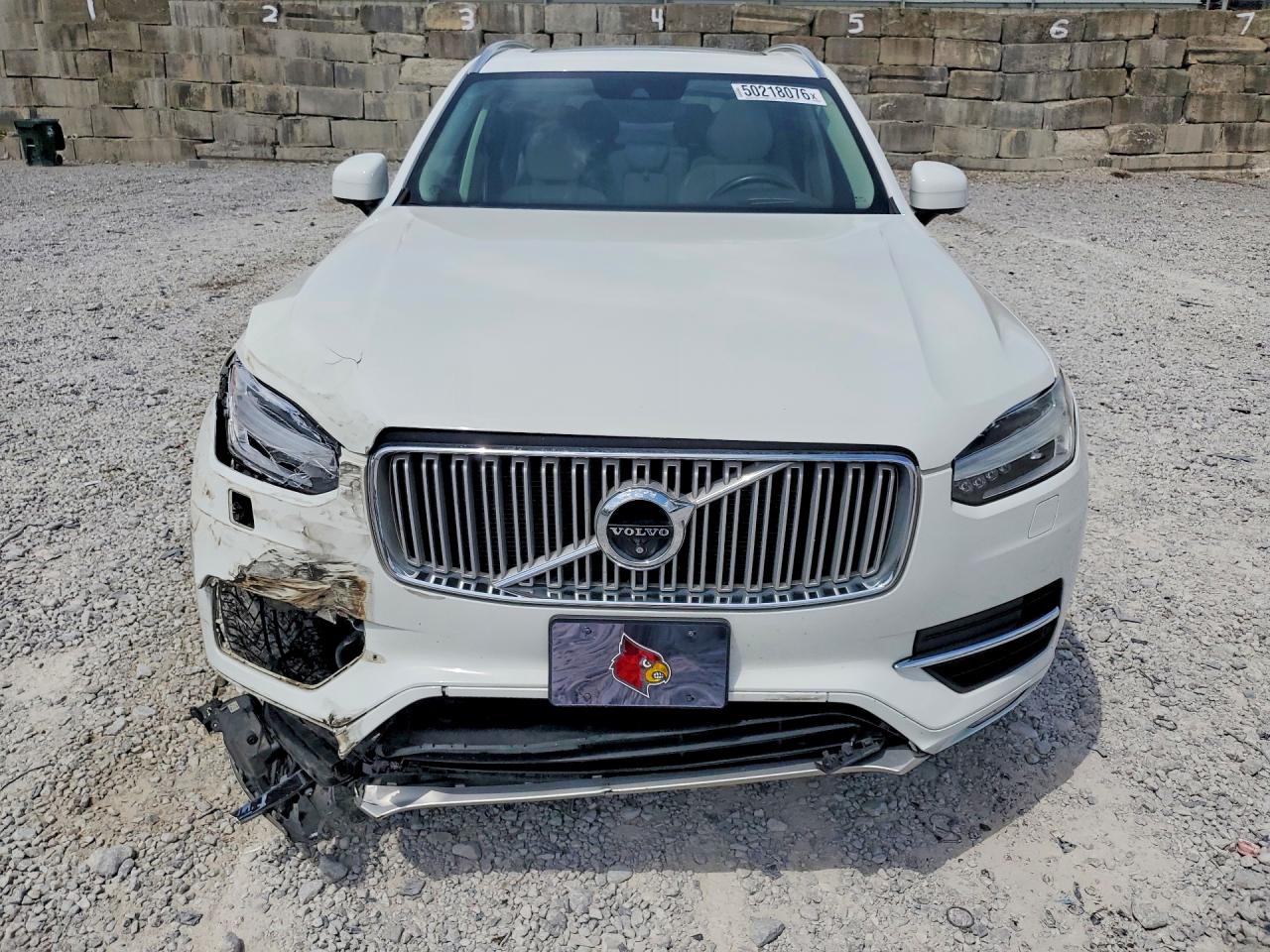 2016 VOLVO XC90 T6 photo 13