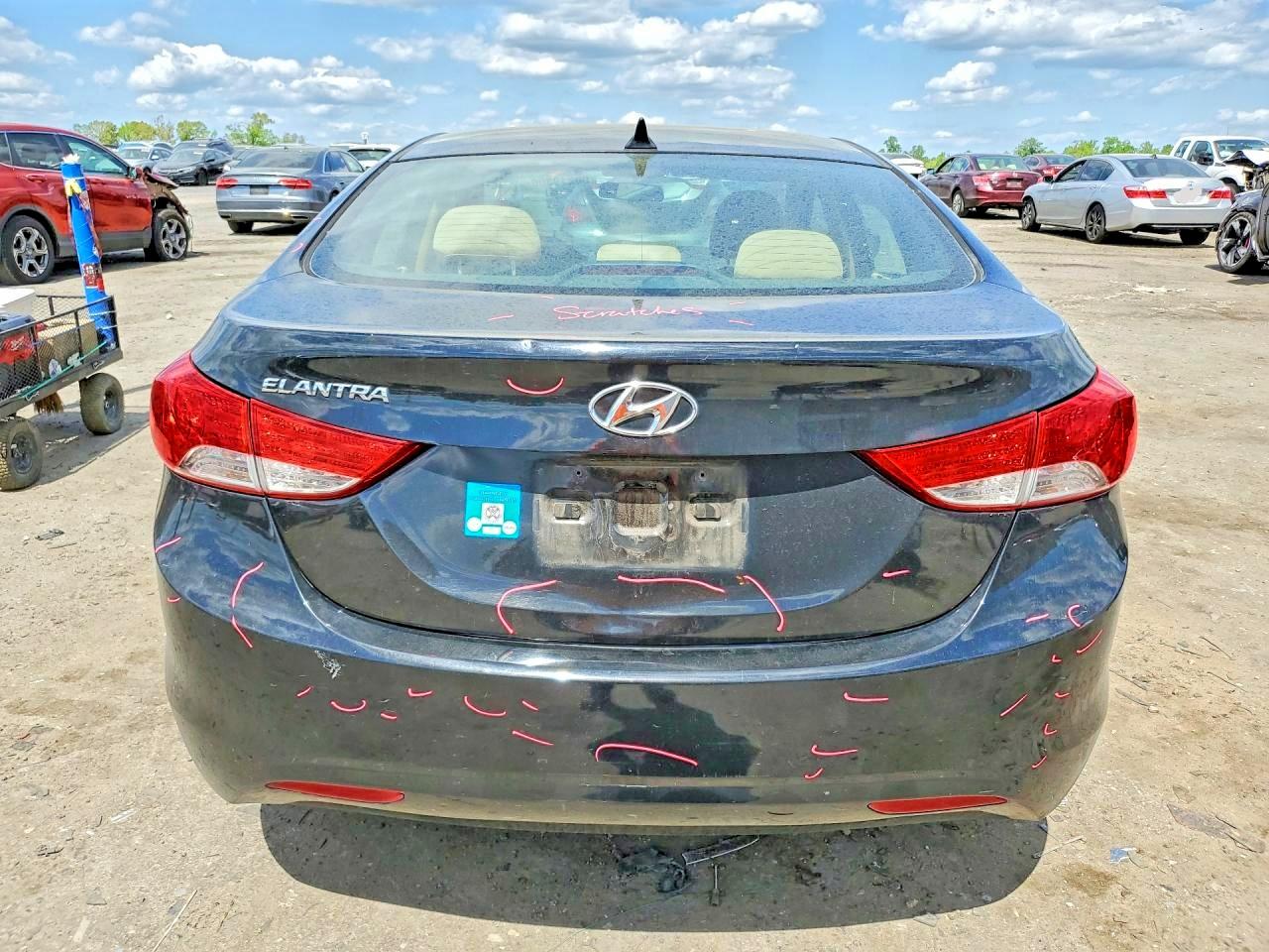 2013 HYUNDAI ELANTRA GLS photo 11