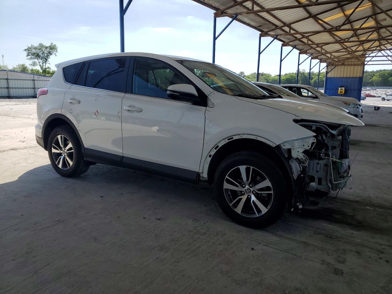 2018 TOYOTA RAV4 XLE photo 10