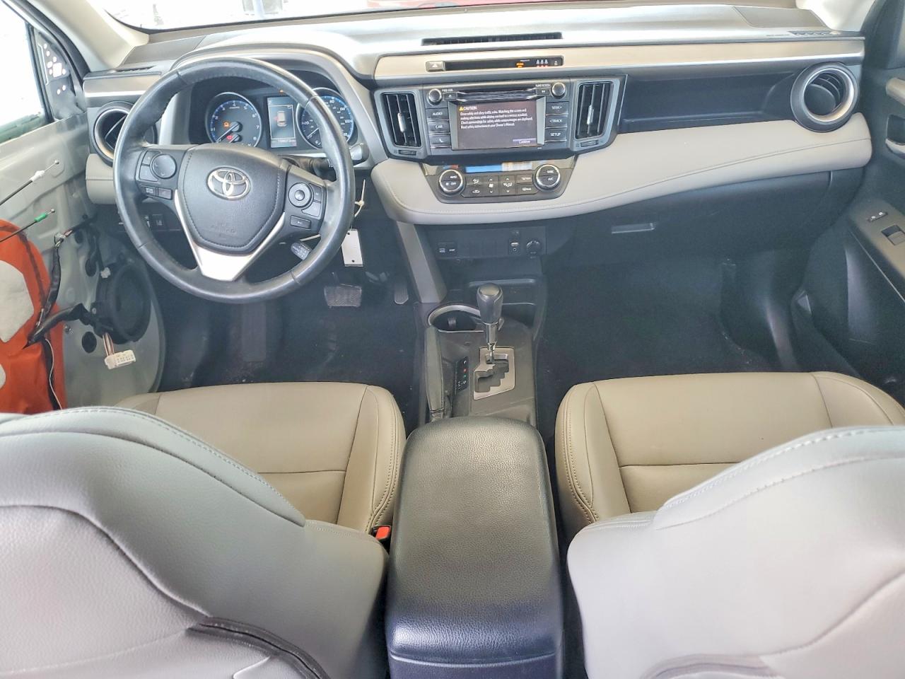 2018 TOYOTA RAV4 XLE photo 22