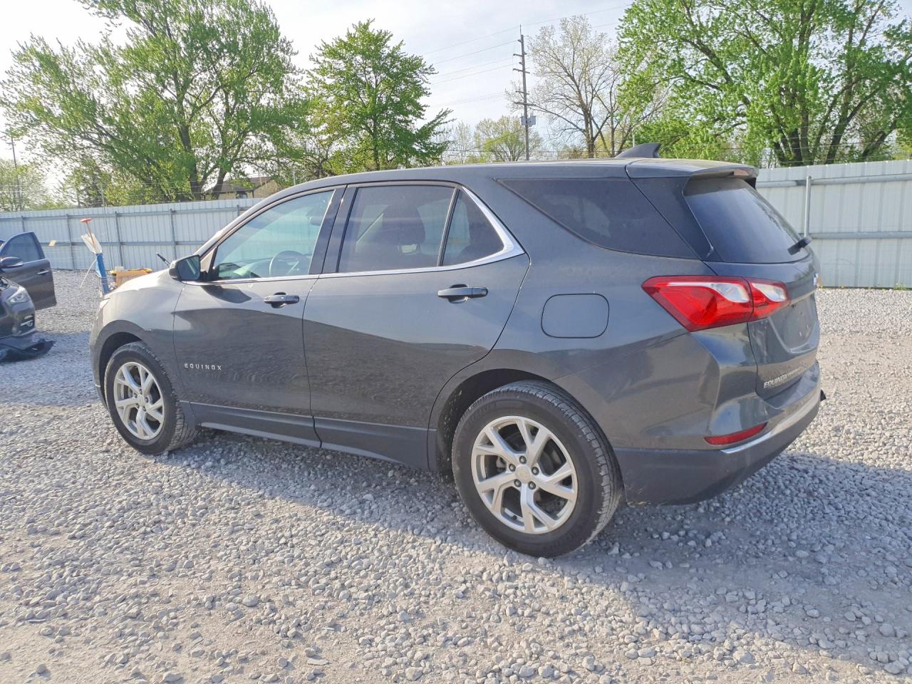 2020 CHEVROLET EQUINOX LT photo 3
