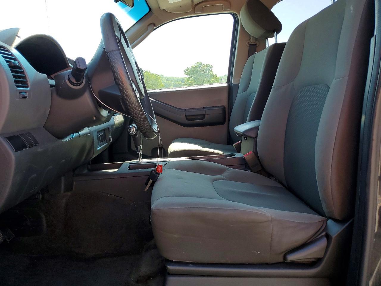 2011 NISSAN XTERRA X photo 13