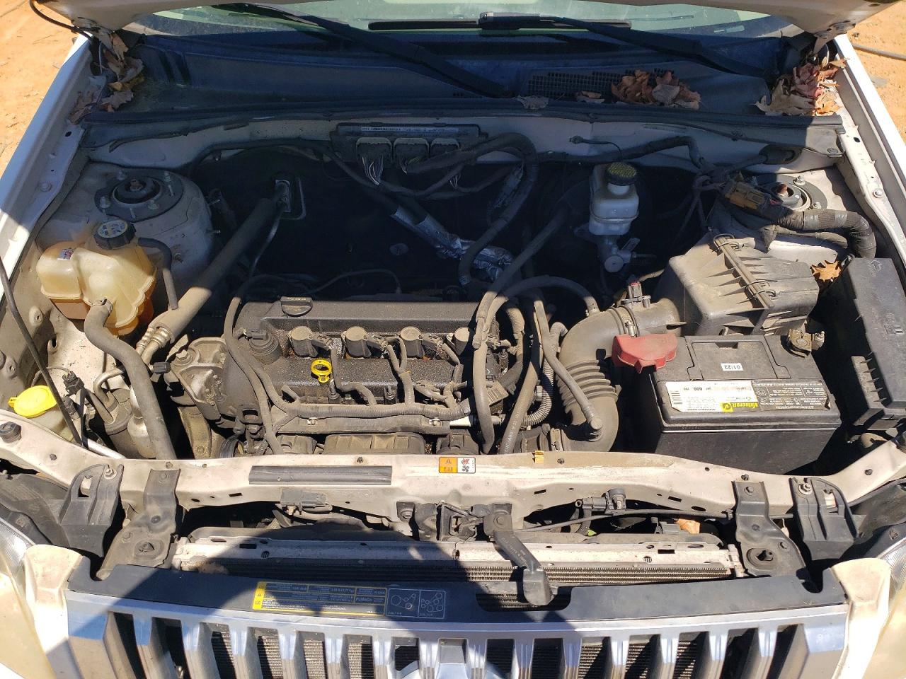2010 MERCURY MARINER photo 34