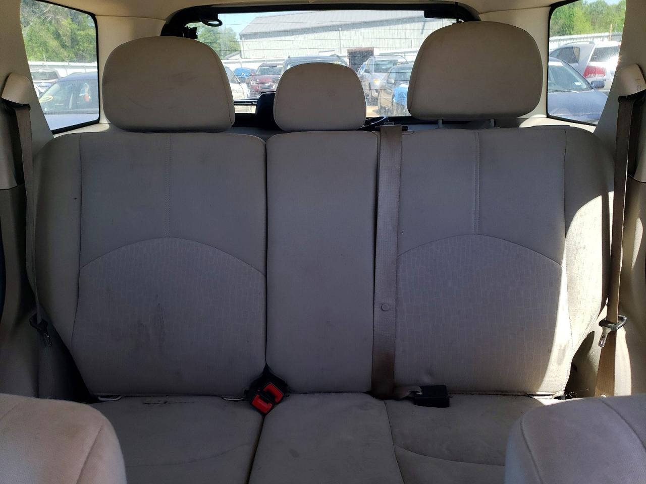2010 MERCURY MARINER photo 28