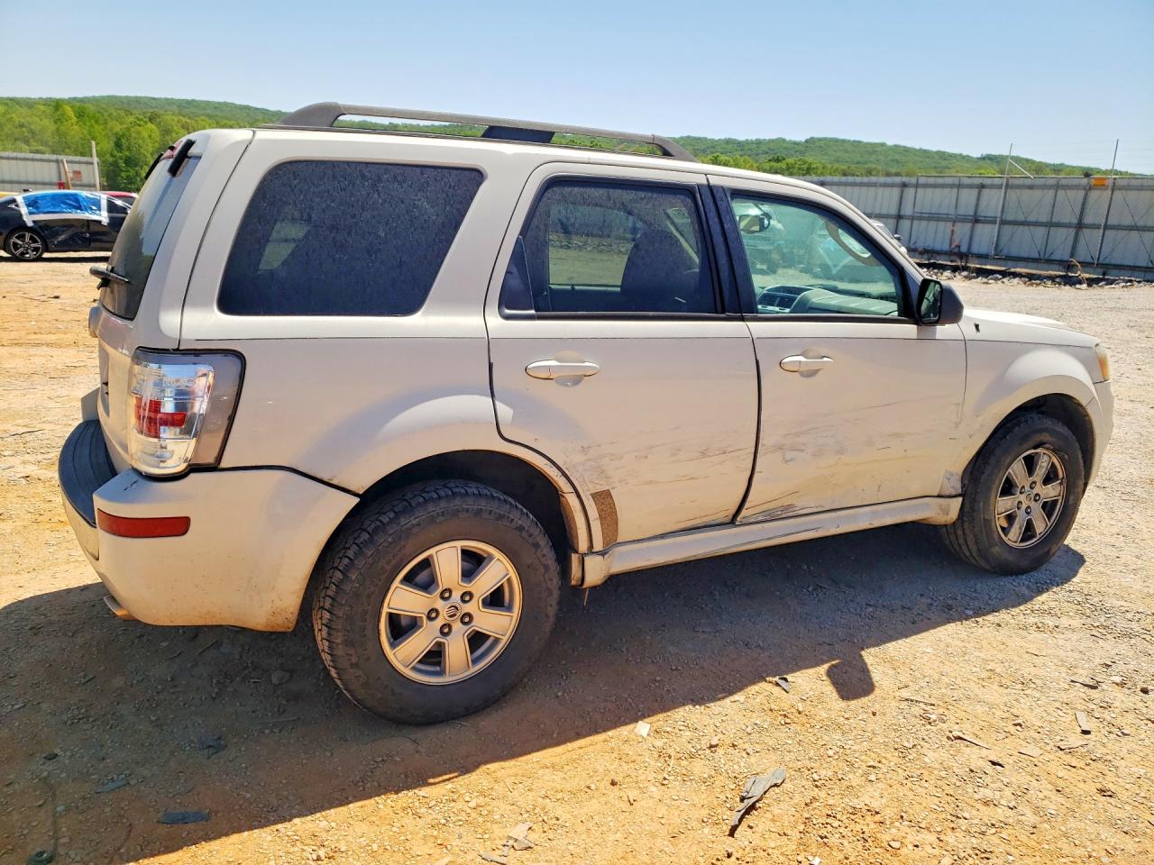 2010 MERCURY MARINER photo 7