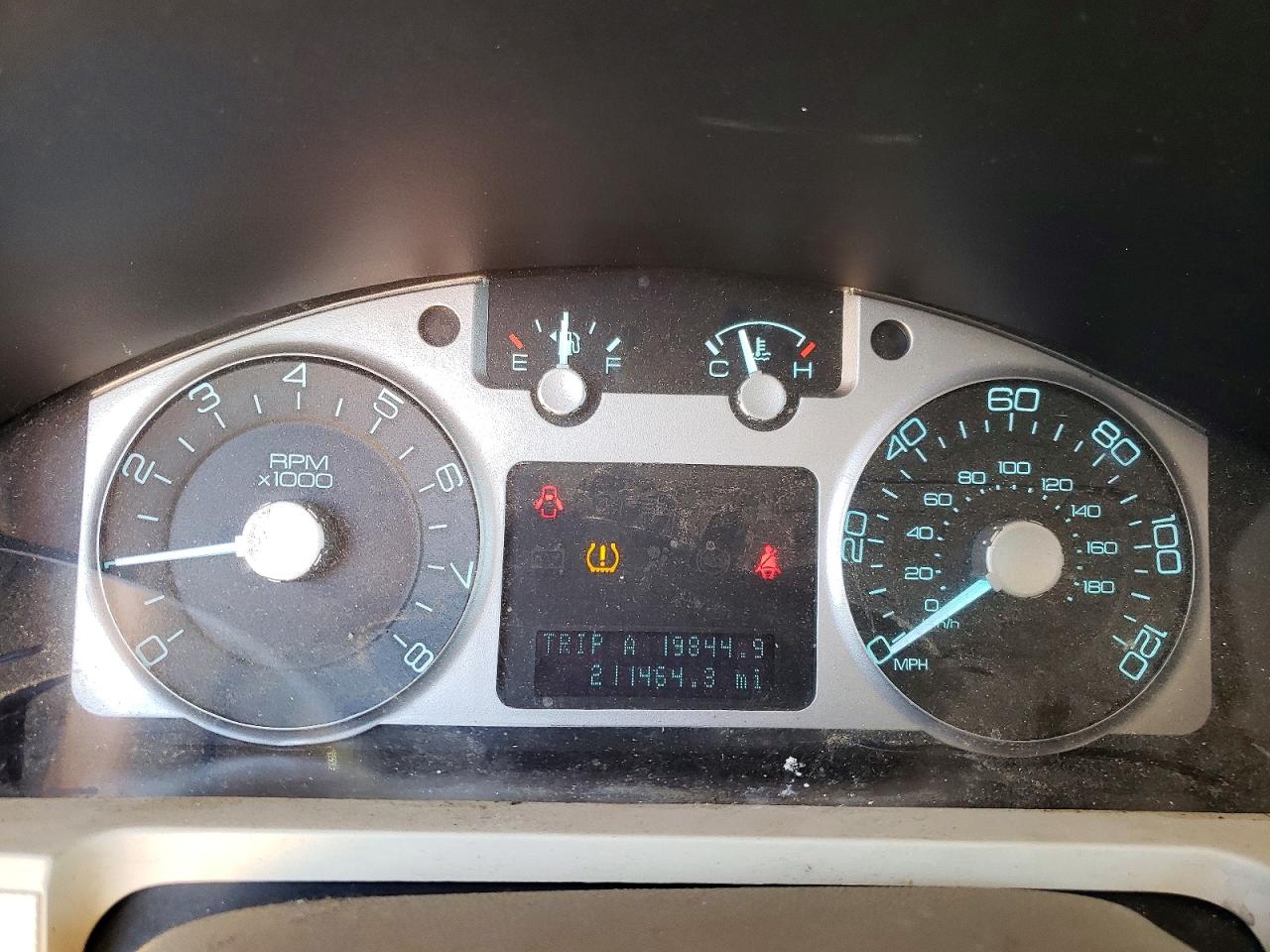 2010 MERCURY MARINER photo 25
