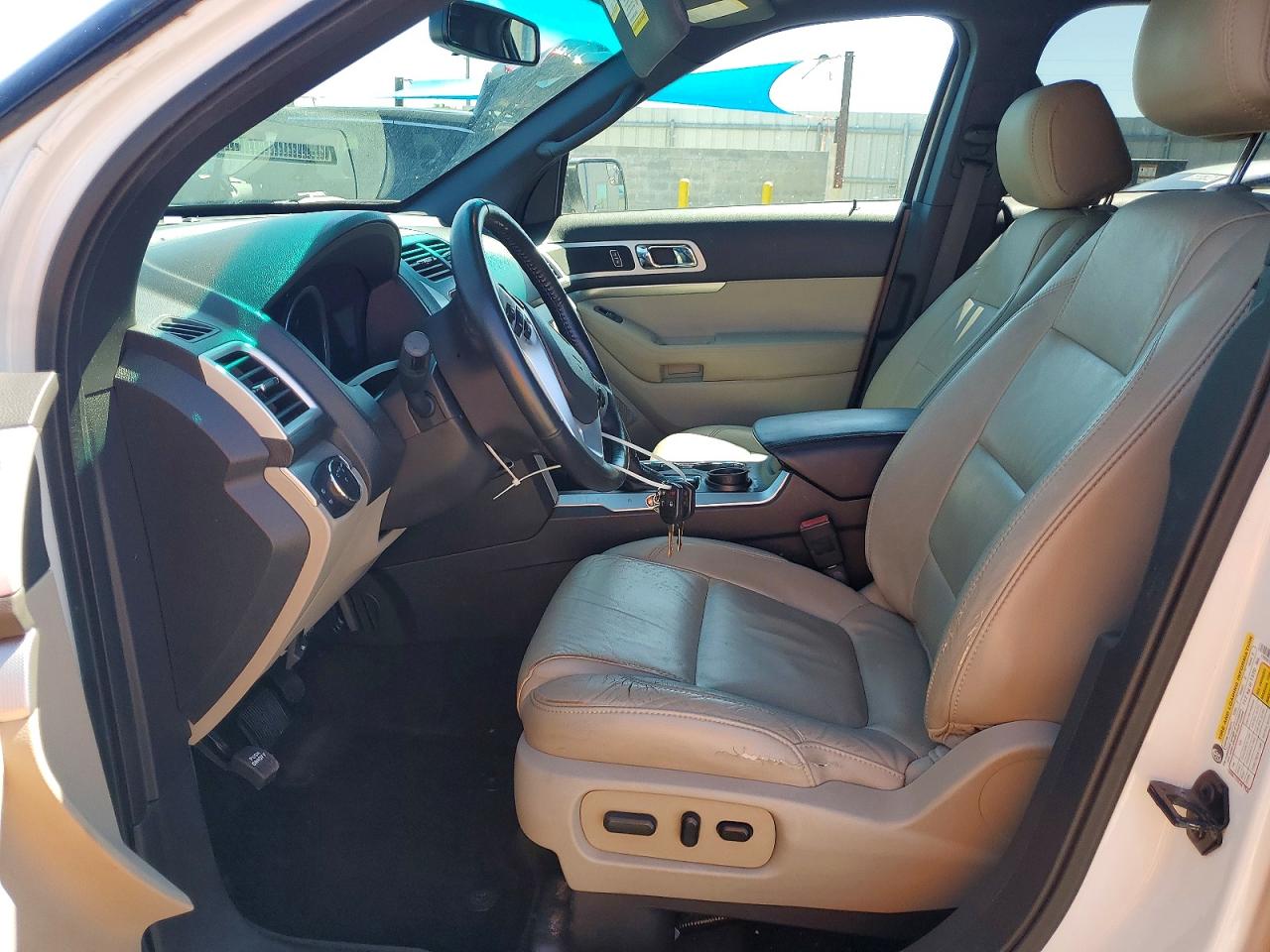 2015 FORD EXPLORER XLT photo 7