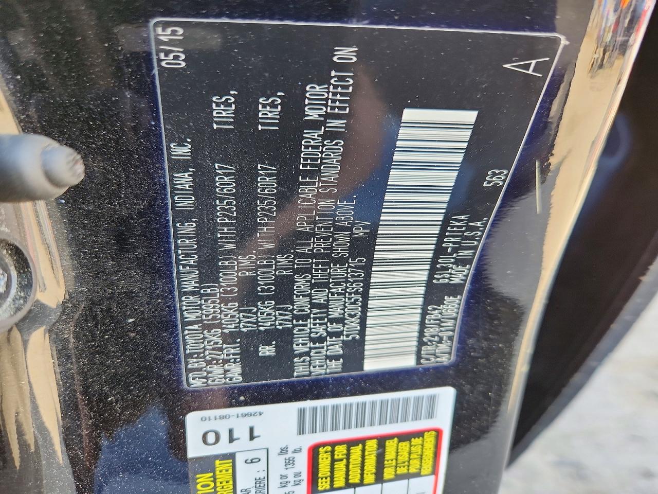 2015 TOYOTA SIENNA LE photo 25
