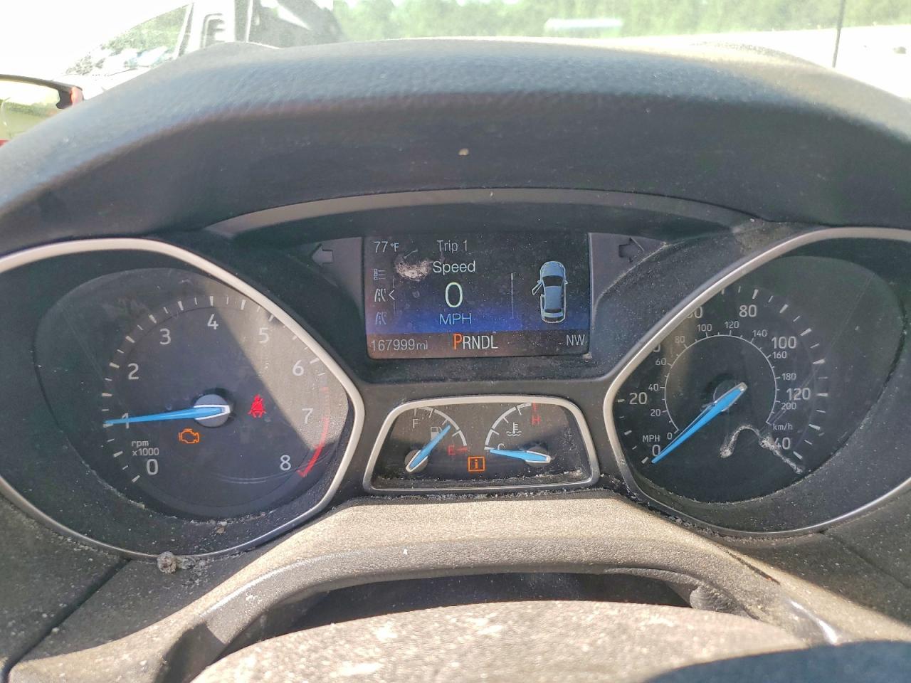 2017 FORD FOCUS SE photo 9