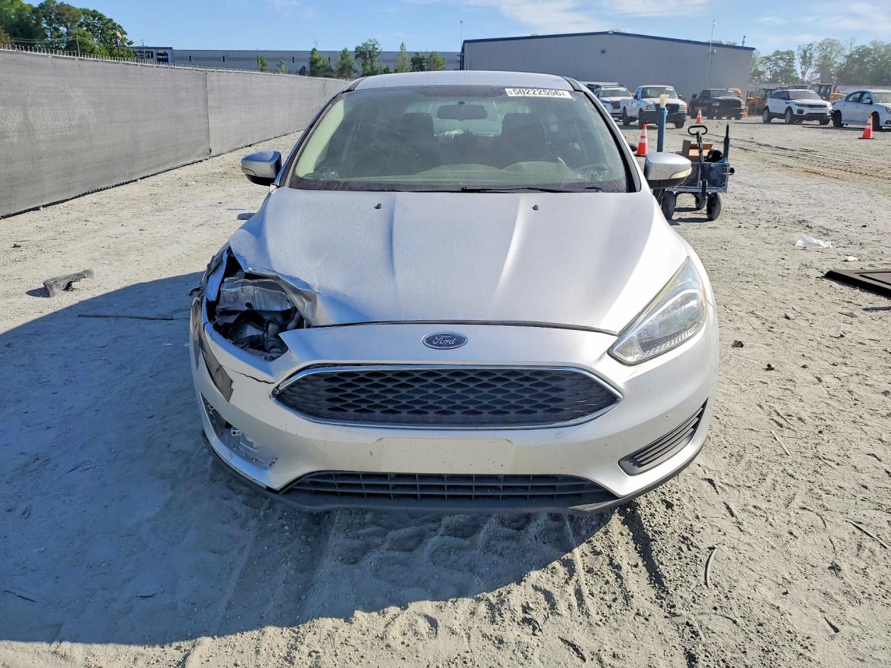 2017 FORD FOCUS SE photo 5