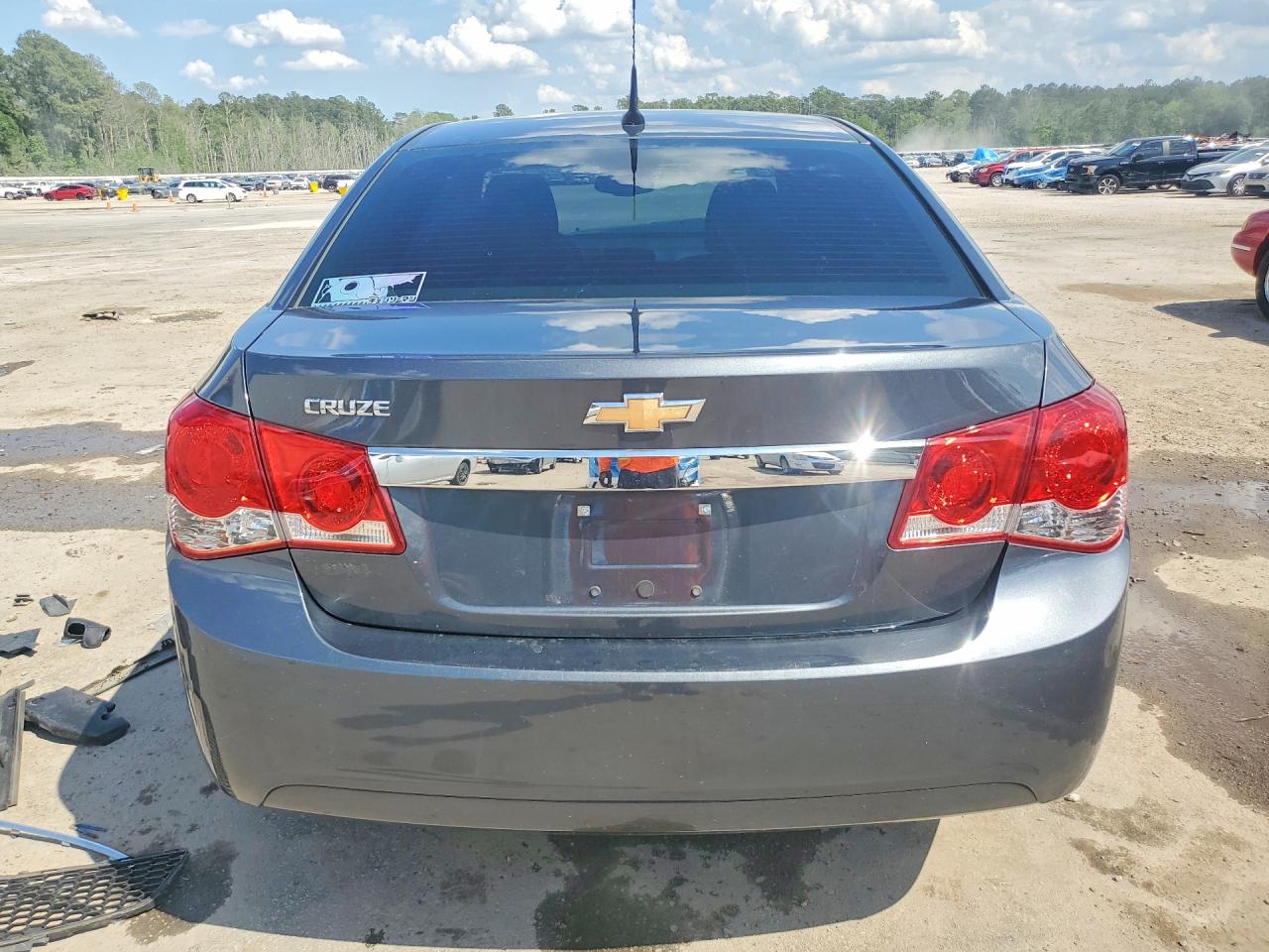 2013 CHEVROLET CRUZE LS photo 11