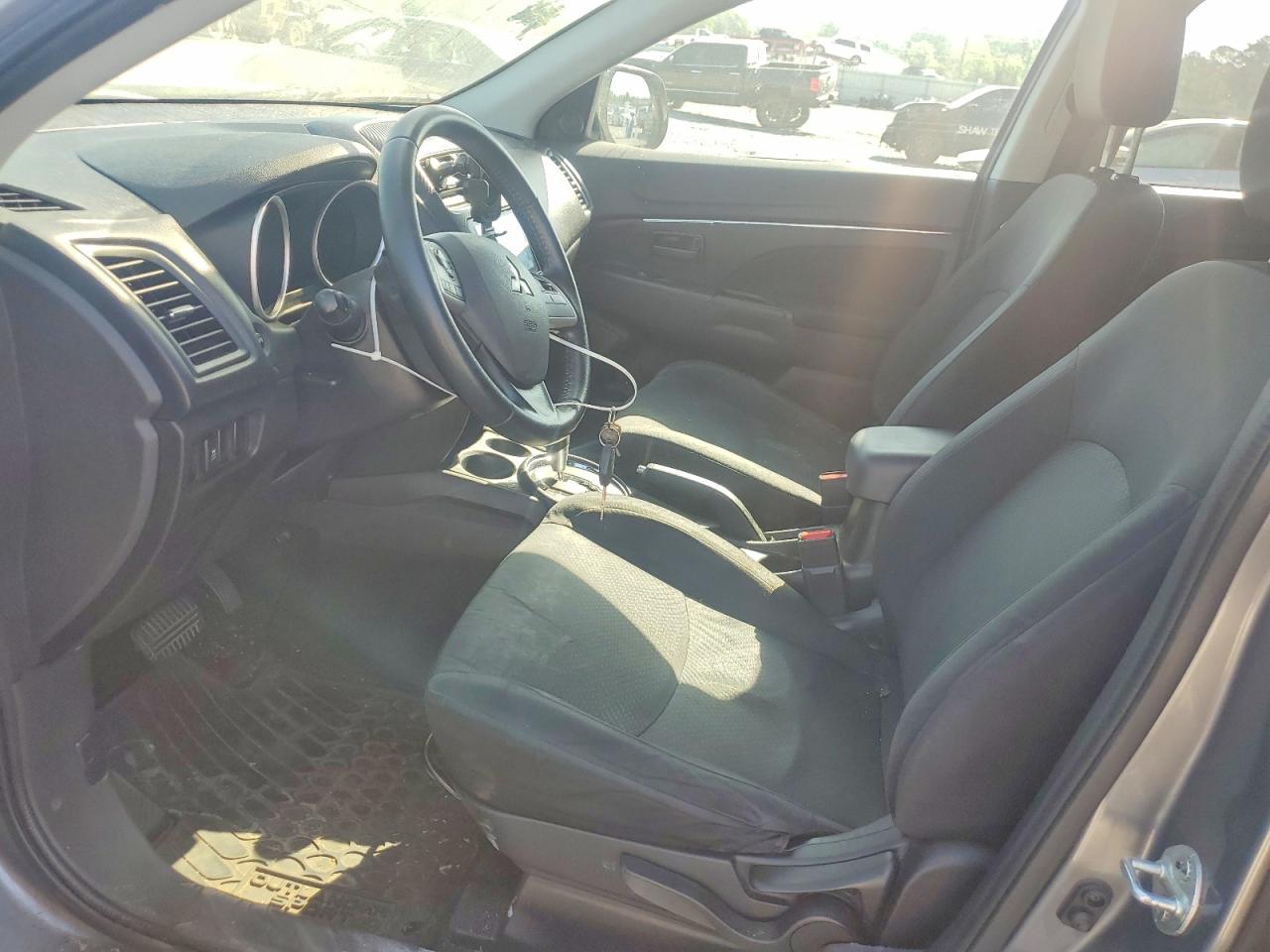 2015 MITSUBISHI OUTLANDER SPORT ES photo 13