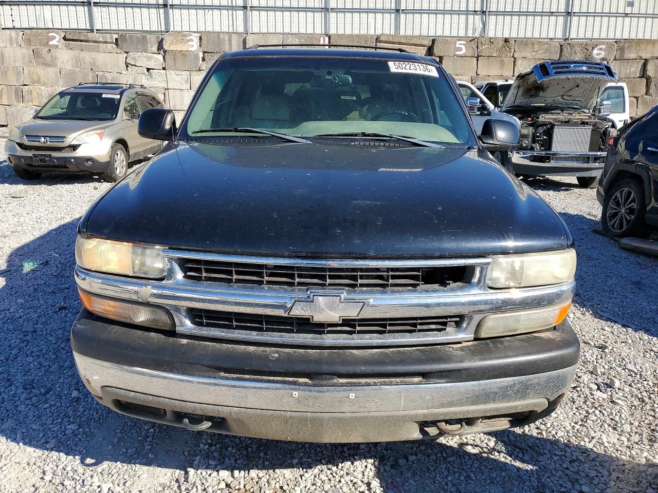 2001 CHEVROLET SUBURBAN K1500 photo 9