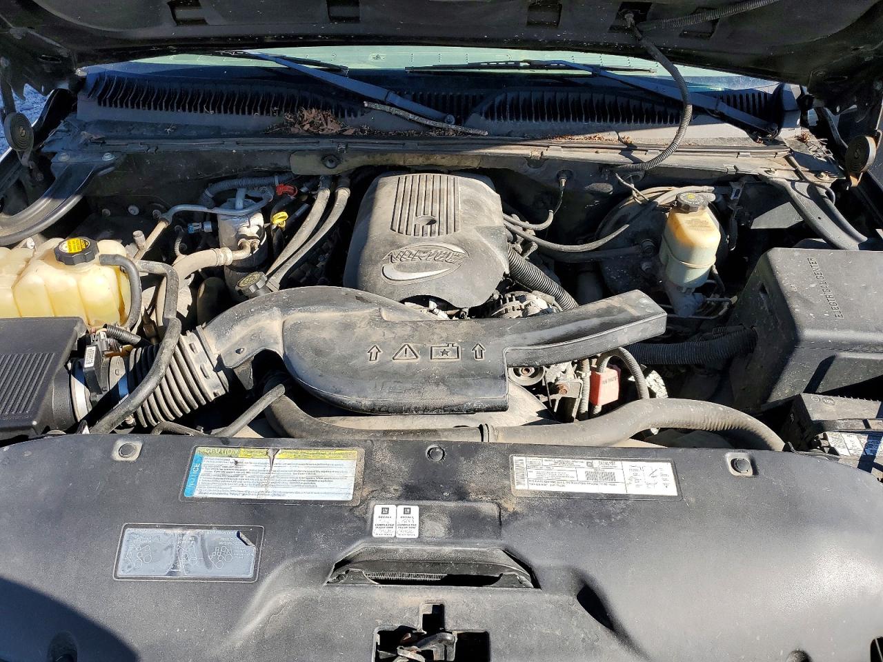 2001 CHEVROLET SUBURBAN K1500 photo 23