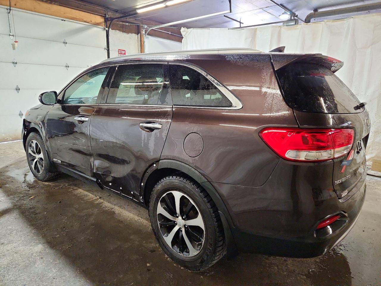 2017 KIA SORENTO EX photo 2